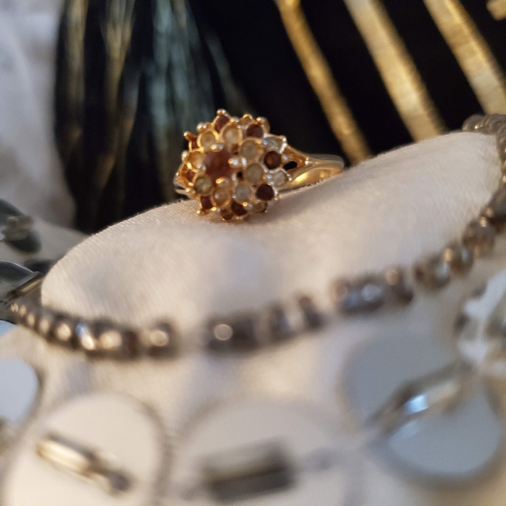 Ring - Picture 2 of 6